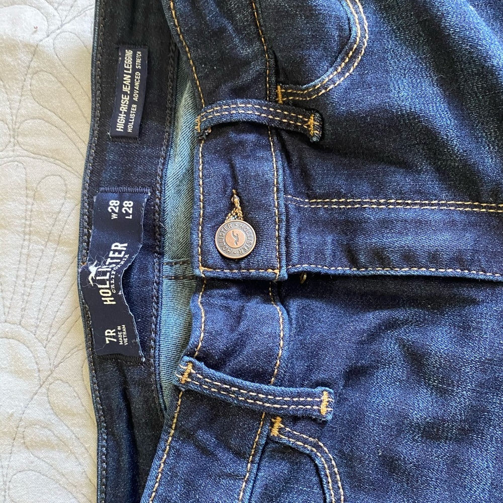 Hollister jeans